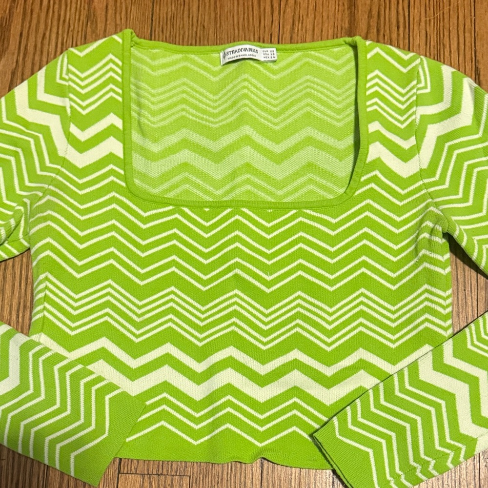 Stradivarius Green and White Chevron Crop Top